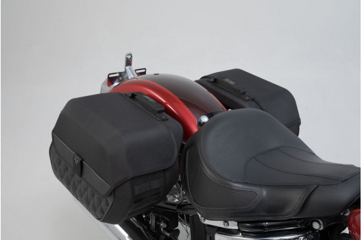 Legend Gear Side Bag  Set LH2 / LH1 Harley Davidson Softail Deluxe BC.HTA.18.682.20600 SW-Motech