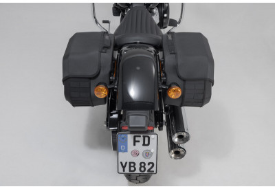 Legend Gear Side Bag  Set LH1-LH1 Harley Davidson Softail Street Bob / Standard BC.HTA.18.682.21100 SW-Motech